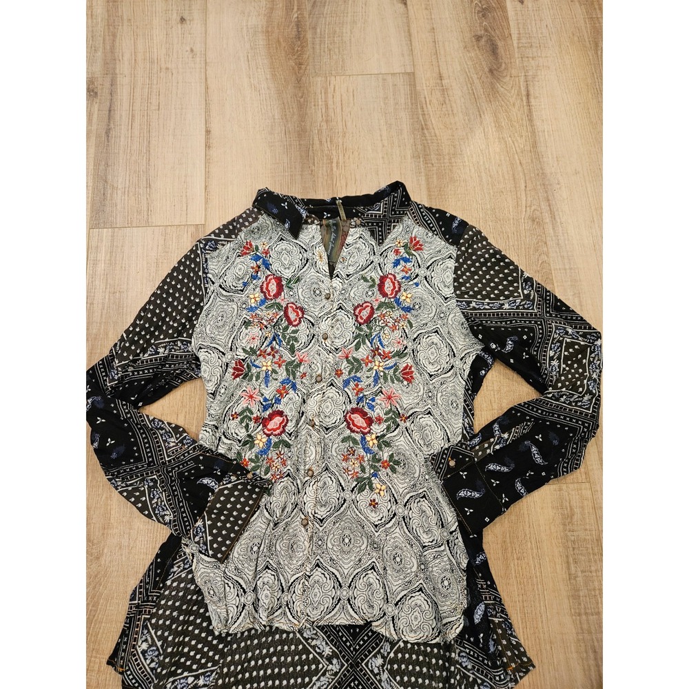 Aratta Silent Journey S Embroidered Floral Button Front Blouse Velvet Patchwork